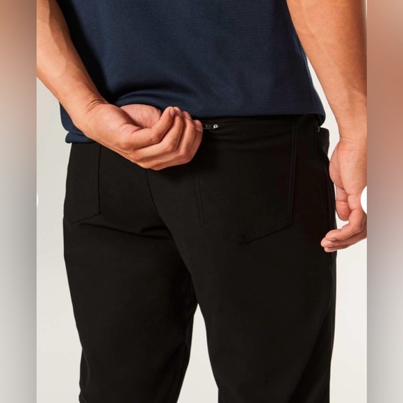 Lululemon men's ABC classic pants Black colour size 36 (M-L) - Picture 7 of 12